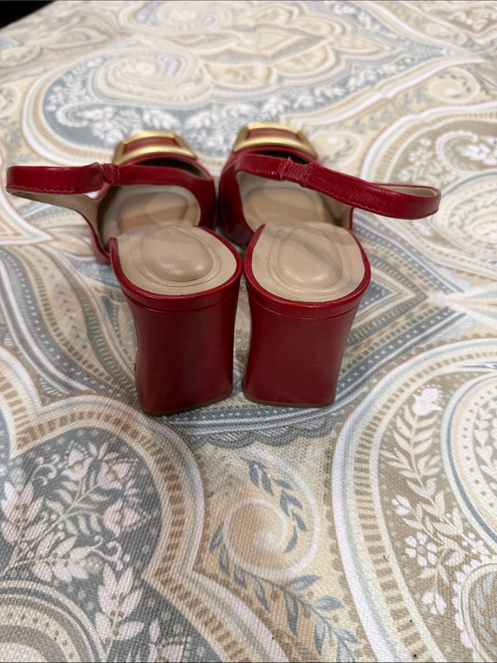 ANTONIO MELANI Red Slingback Heels with Gold Square Buckle - Picture 2 of 3